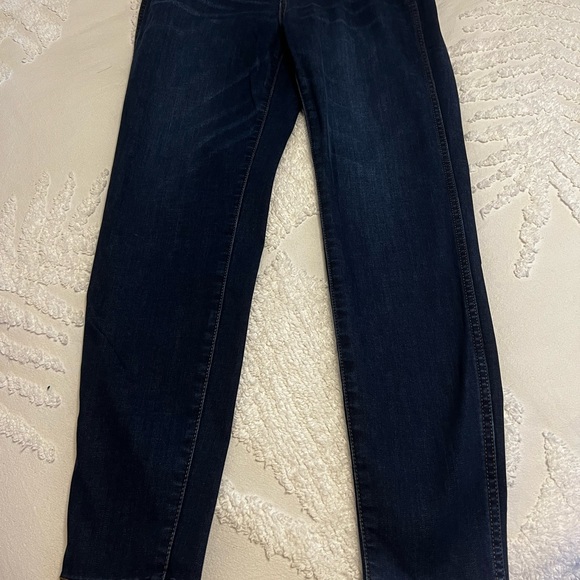 Madewell 10" High-Rise Skinny Jeans in Tarren Wash: THERMOLITE® Edition - Picture 6 of 6